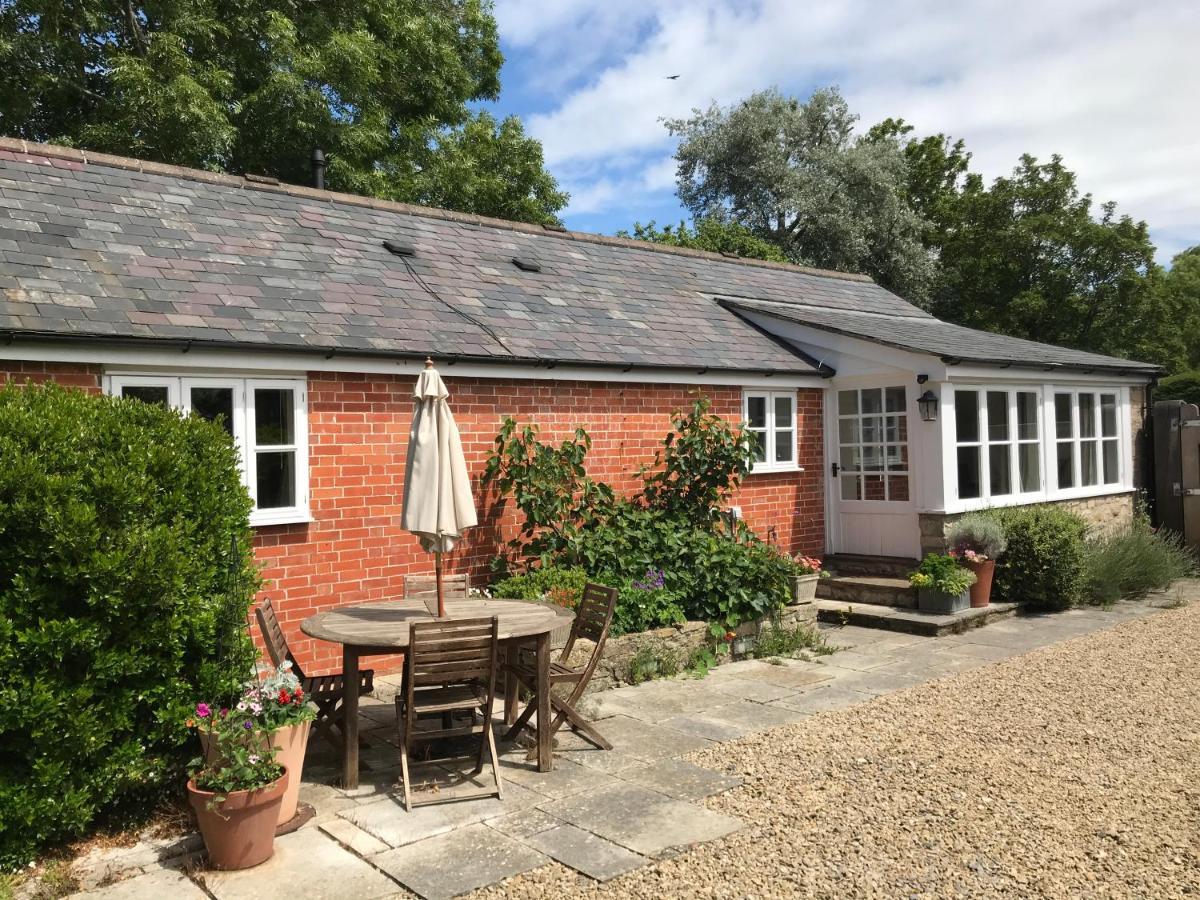 Norburton Hall Cottages Bridport Eksteriør billede